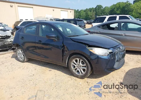 2017 Toyota Yaris Ia z USA, uszkodzony, nr VIN 3MYDLBYV4HY162849